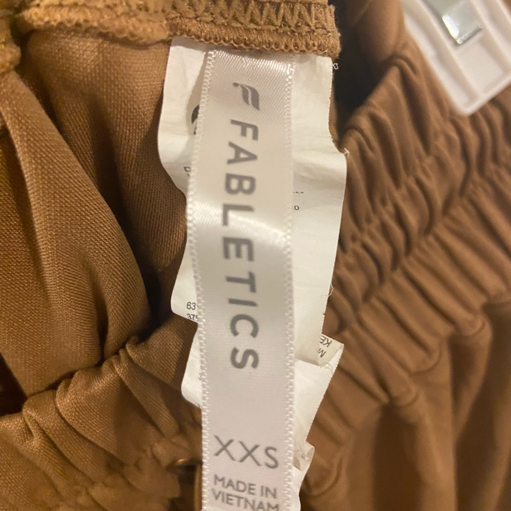 Fabletics pants - Picture 2 of 2